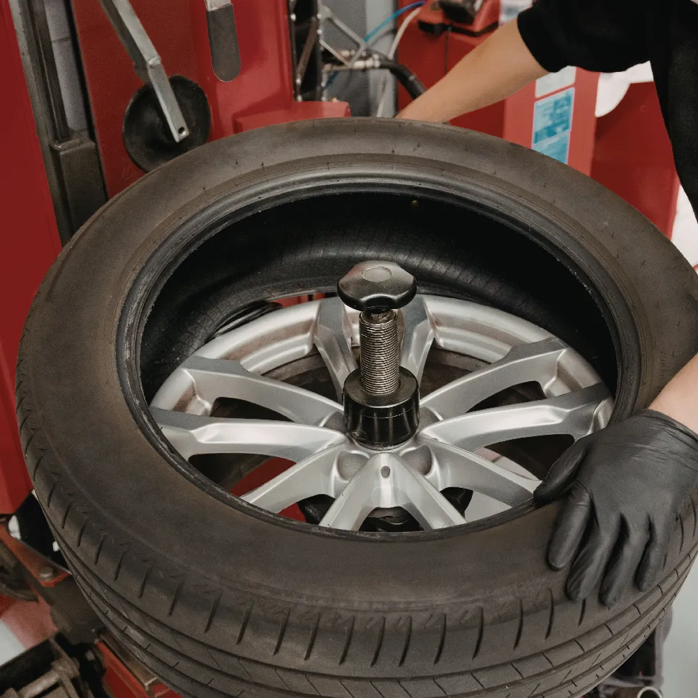 Lastikçi ile Lastik Değişimi Nasıl Yapılır?